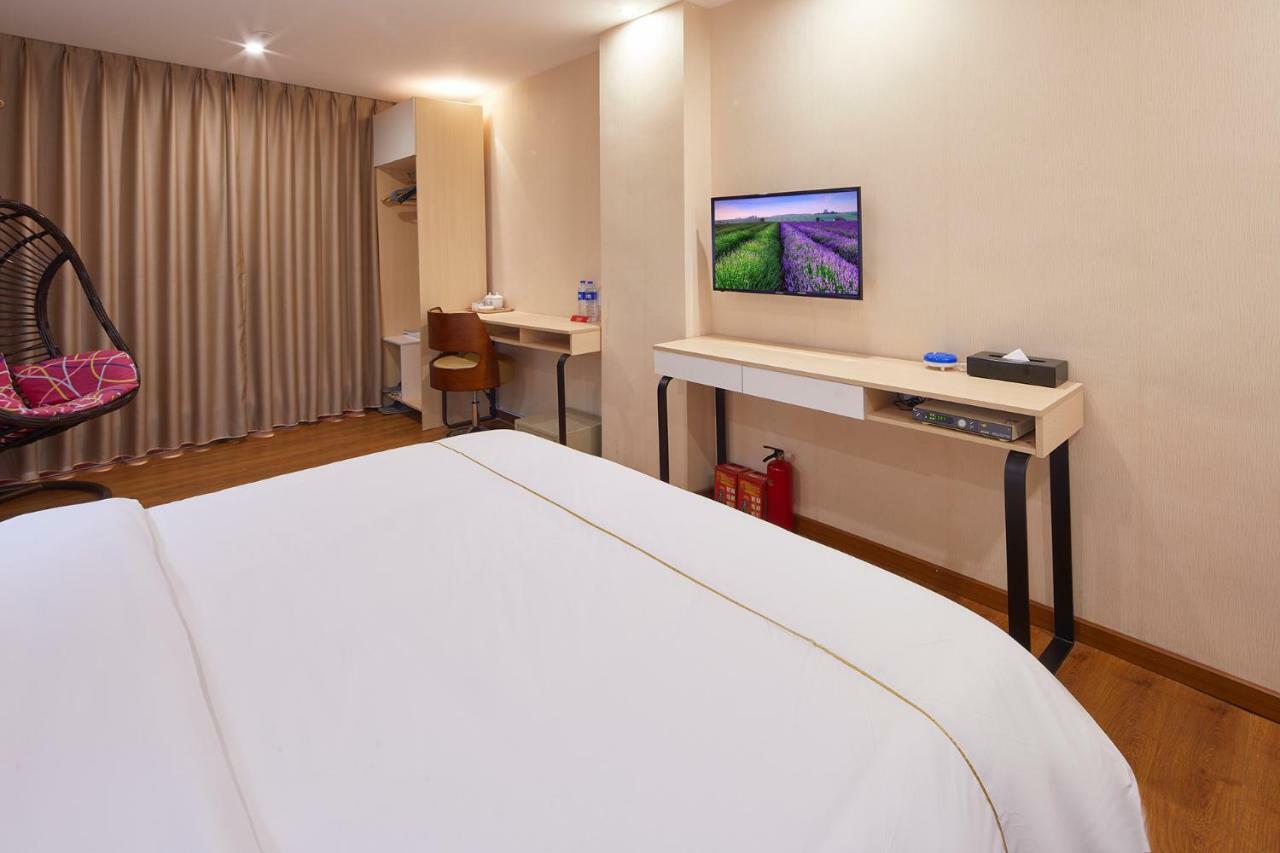 Insail Hotels Airport Road Kanton Exterior foto